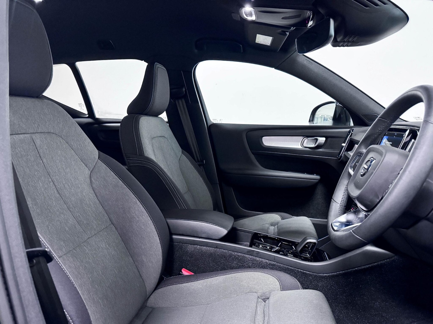 Used Volvo XC40 2022 for sale - 76472157: Photo 21