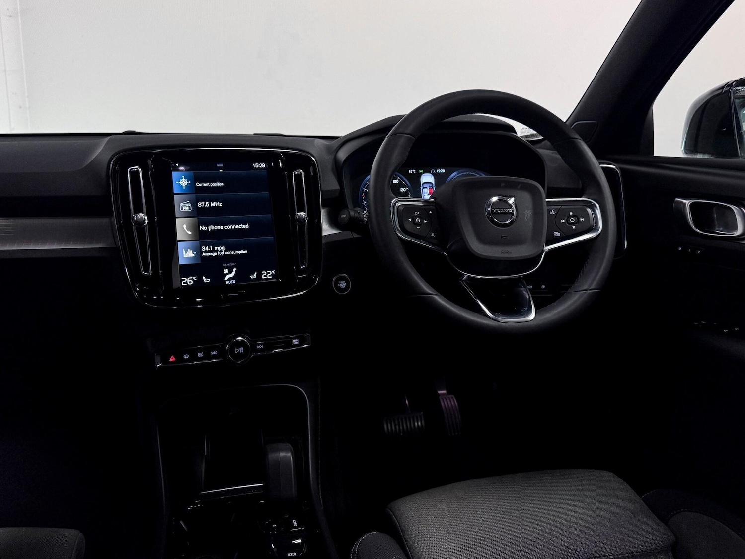 Used Volvo XC40 2022 for sale - 76472157: Photo 33