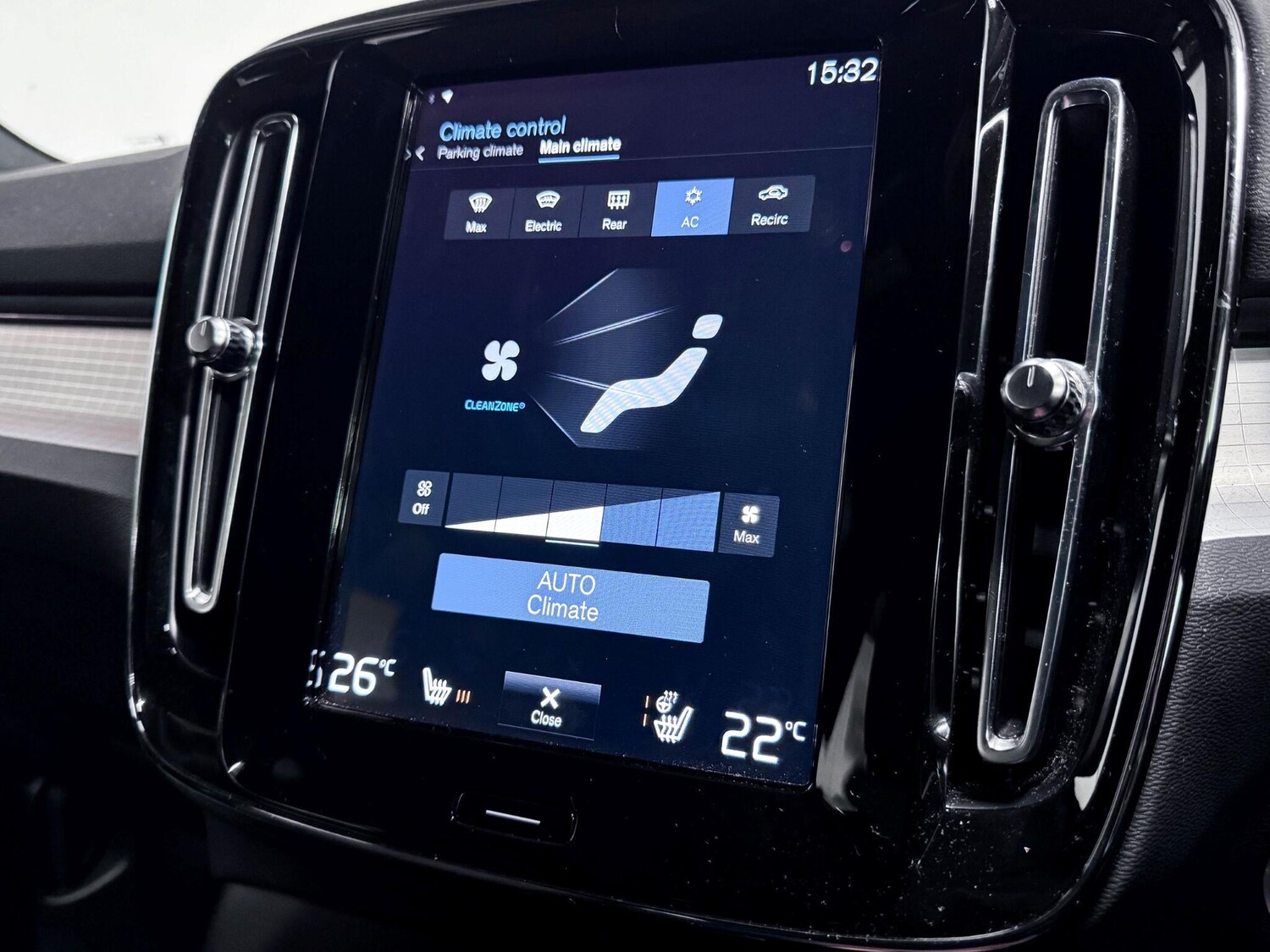 Used Volvo XC40 2022 for sale - 76472157: Photo 44