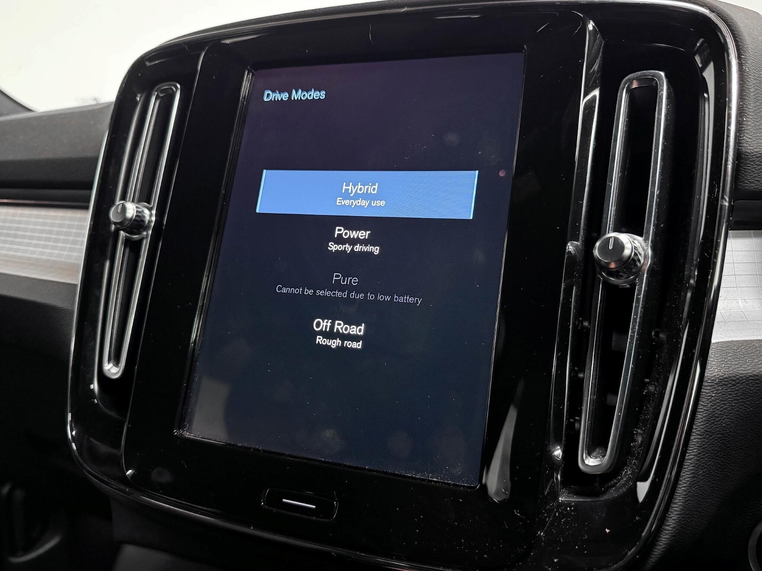 Used Volvo XC40 2022 for sale - 76472157: Photo 49