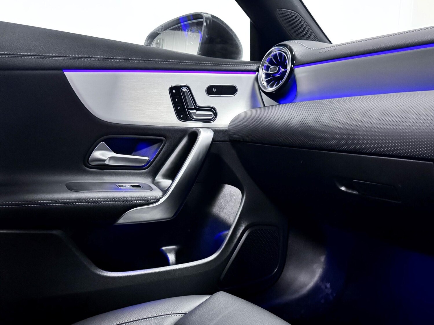 Used Mercedes-Benz CLA 2023 for sale - 77696622: Photo 29