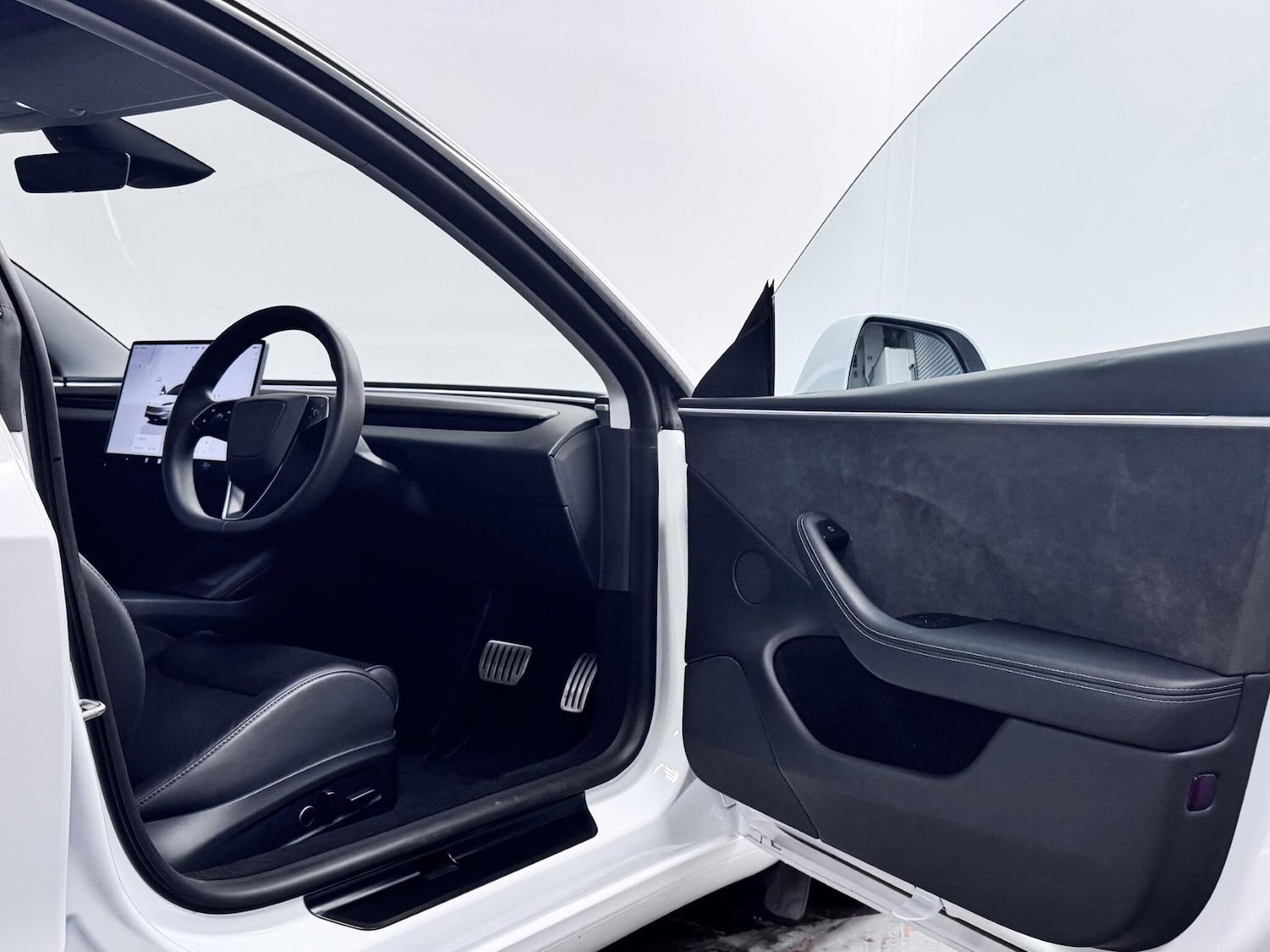 Used Tesla Model 3 2024 for sale - 77658050: Photo 14