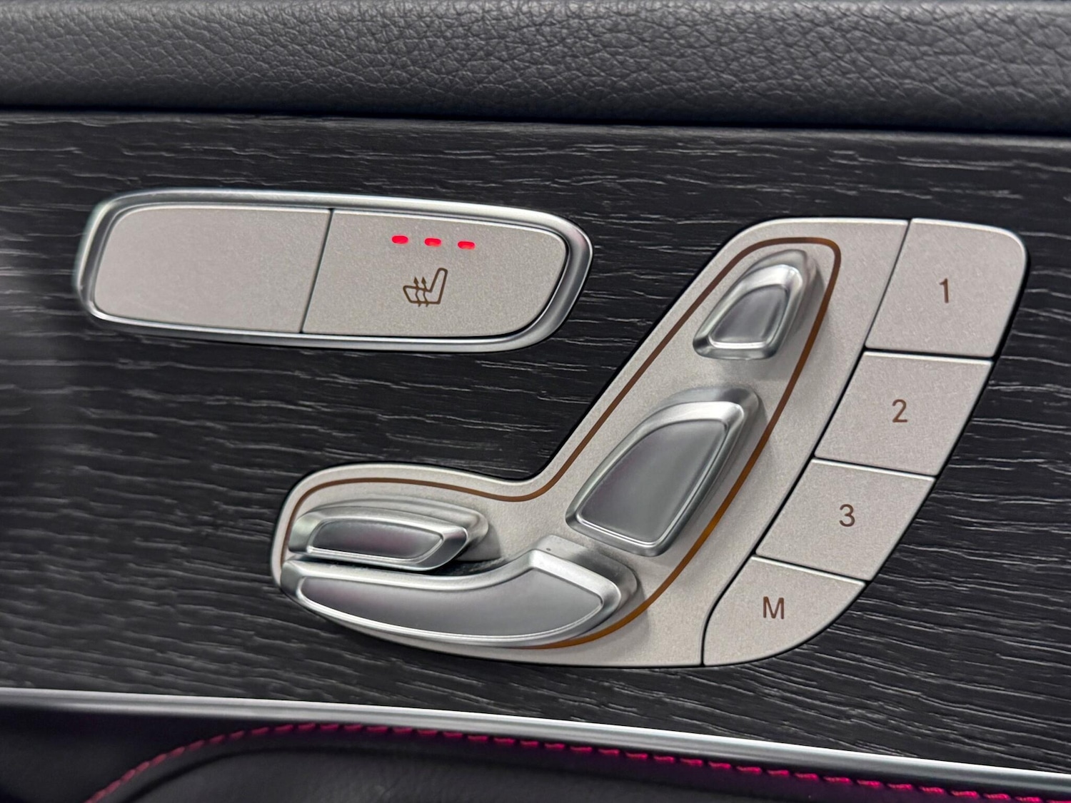 Used Mercedes-Benz GLC 2022 for sale - 76998921: Photo 16