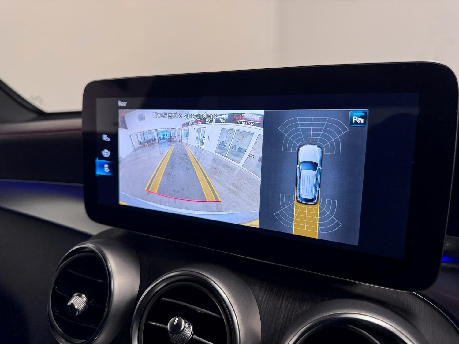 Used Mercedes-Benz GLC 2022 for sale - 76998921: Photo 40