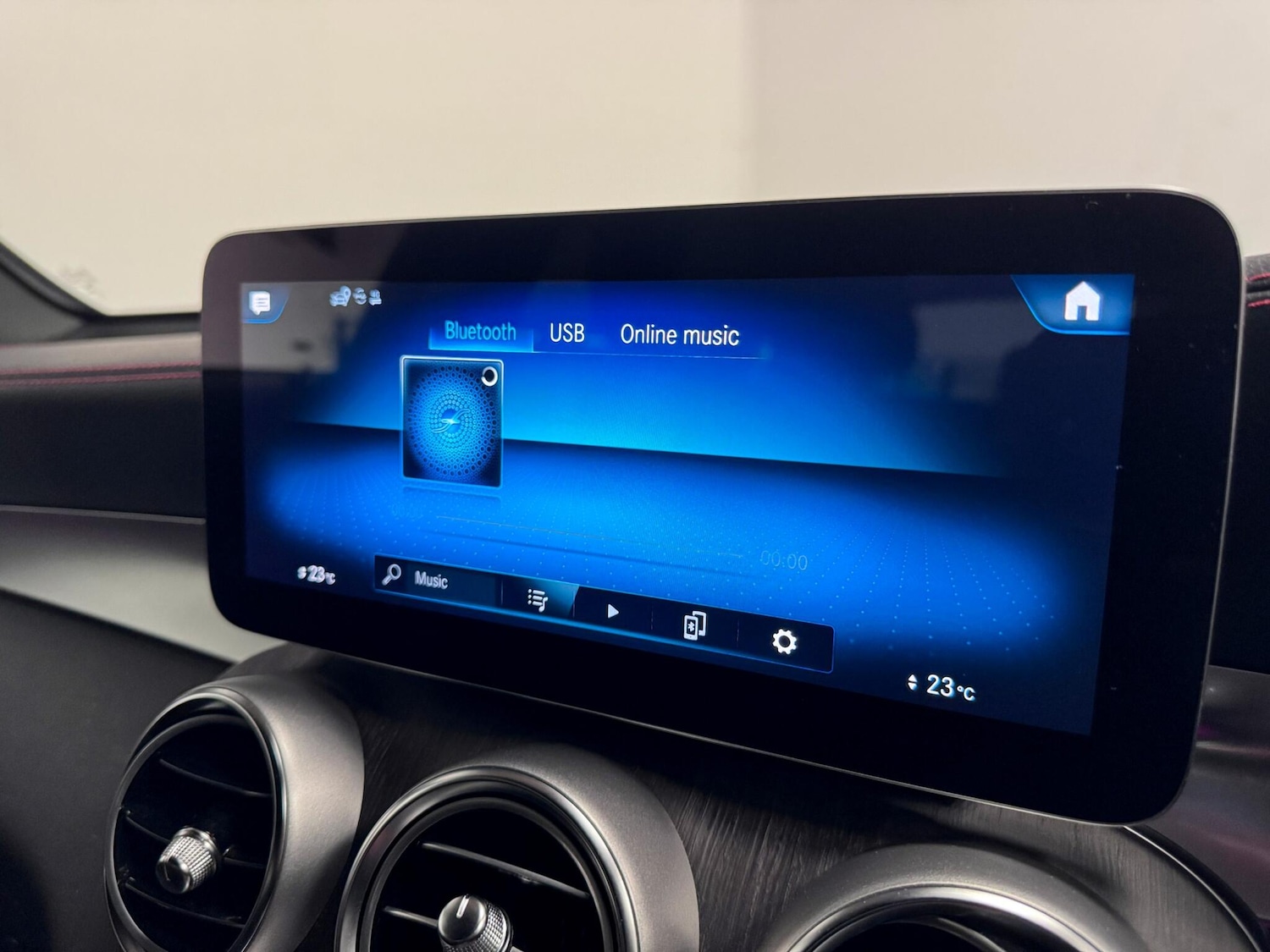 Used Mercedes-Benz GLC 2022 for sale - 76998921: Photo 43