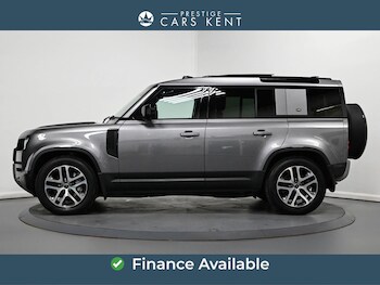 Used Land Rover Defender 2023 for sale - 78946065: Photo