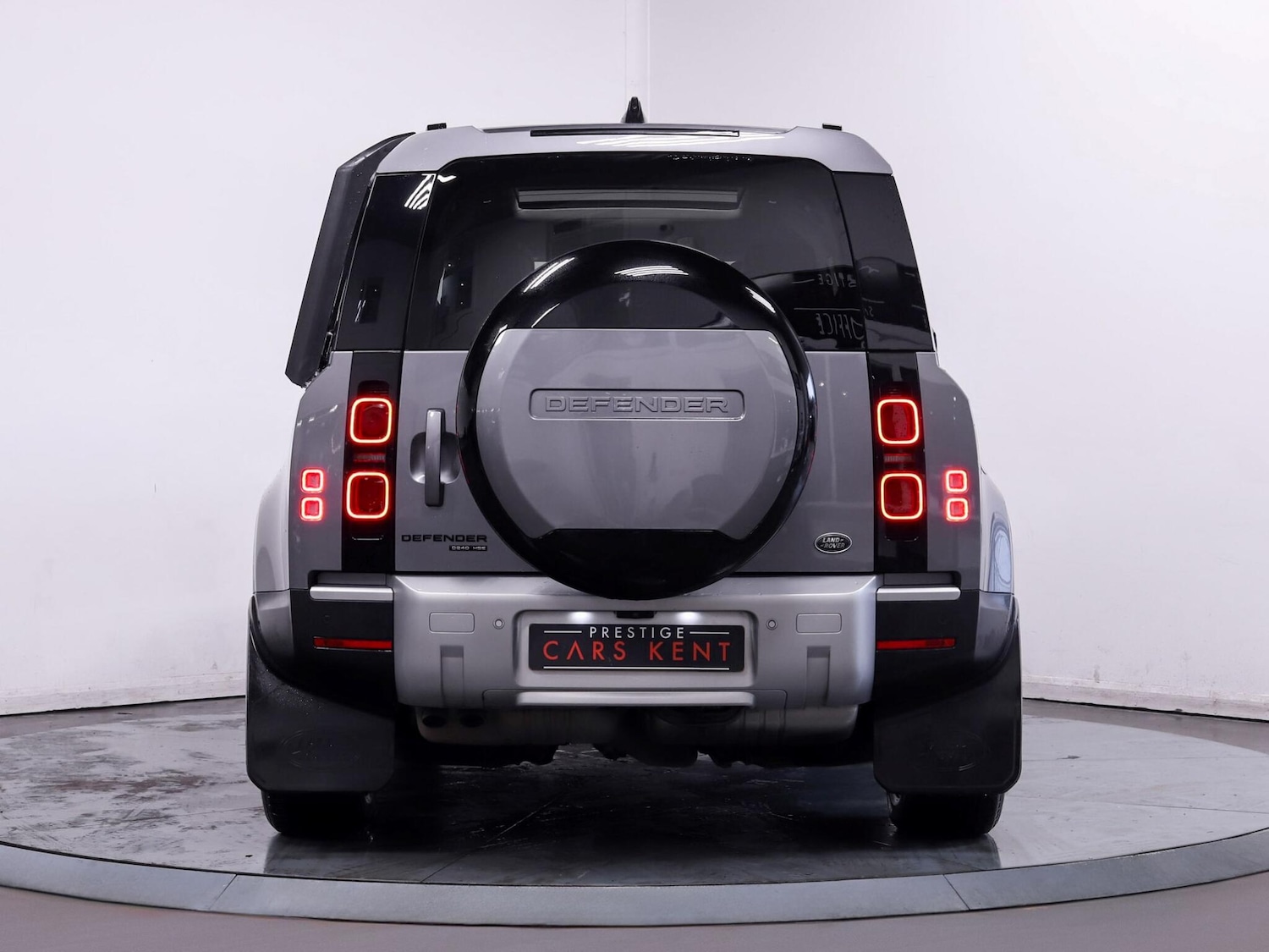 Used Land Rover Defender 110 for sale - 77029726: Photo 11