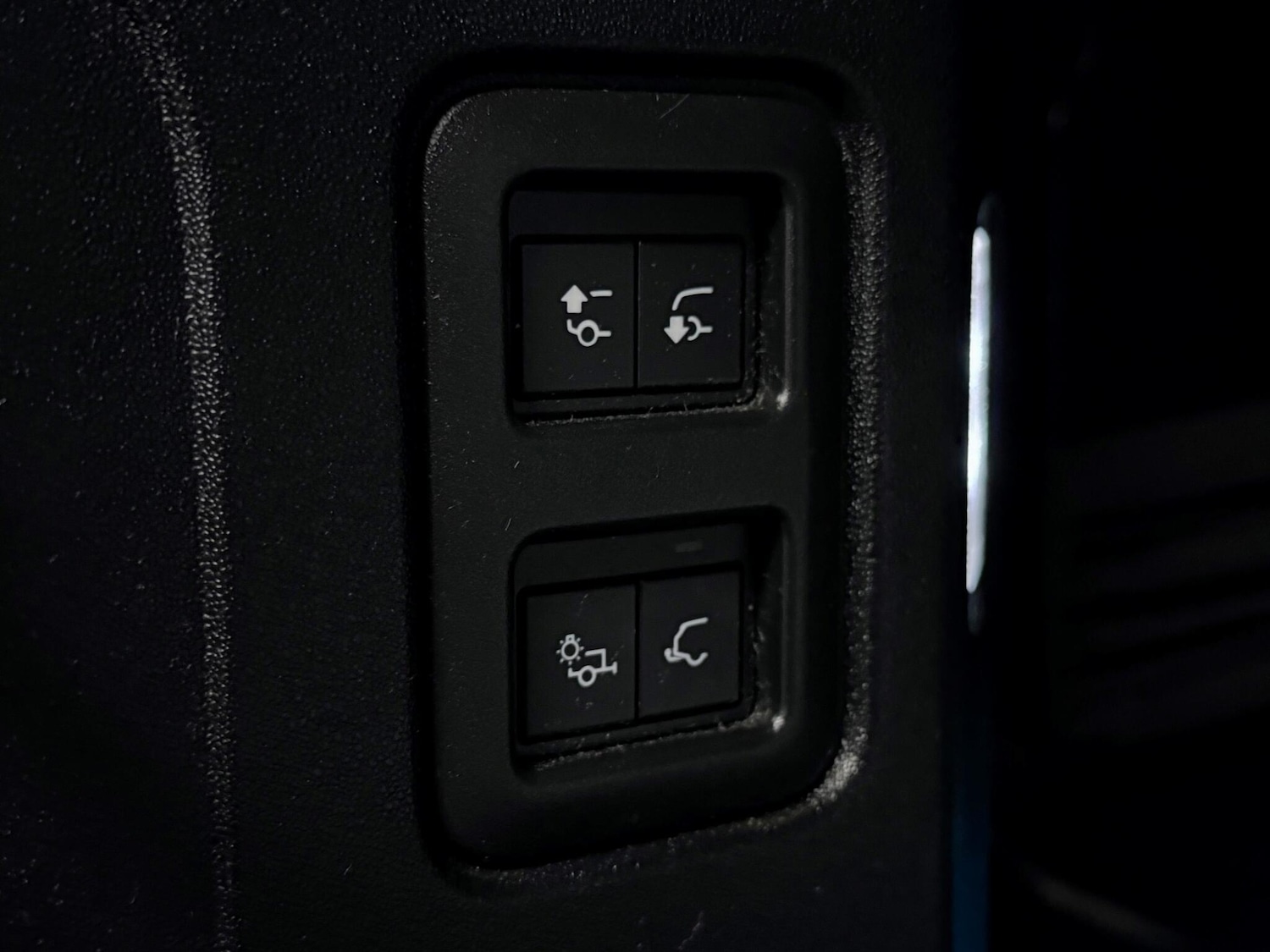 Used Land Rover Defender 110 for sale - 77029726: Photo 12