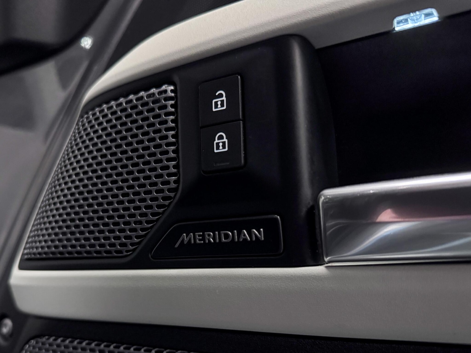 Used Land Rover Defender 110 for sale - 77029726: Photo 14