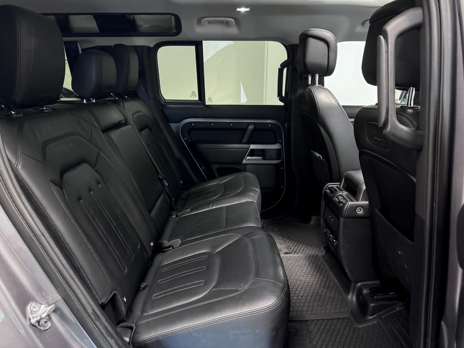 Used Land Rover Defender 110 for sale - 77029726: Photo 23