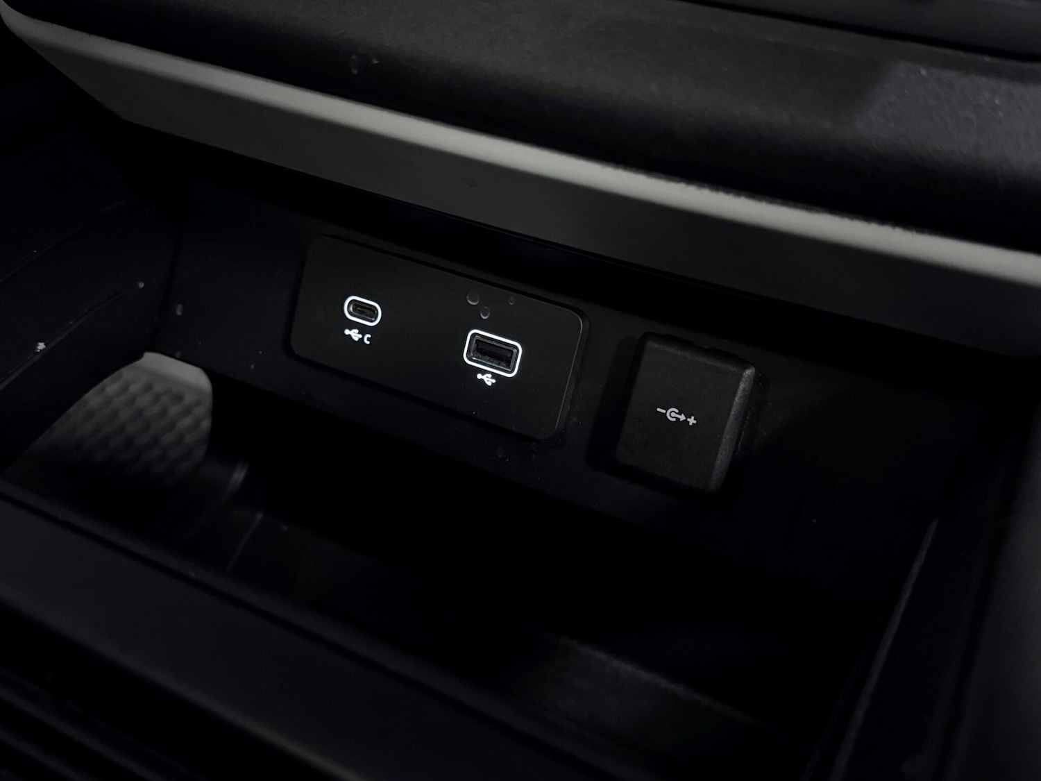 Used Land Rover Defender 110 for sale - 77029726: Photo 30