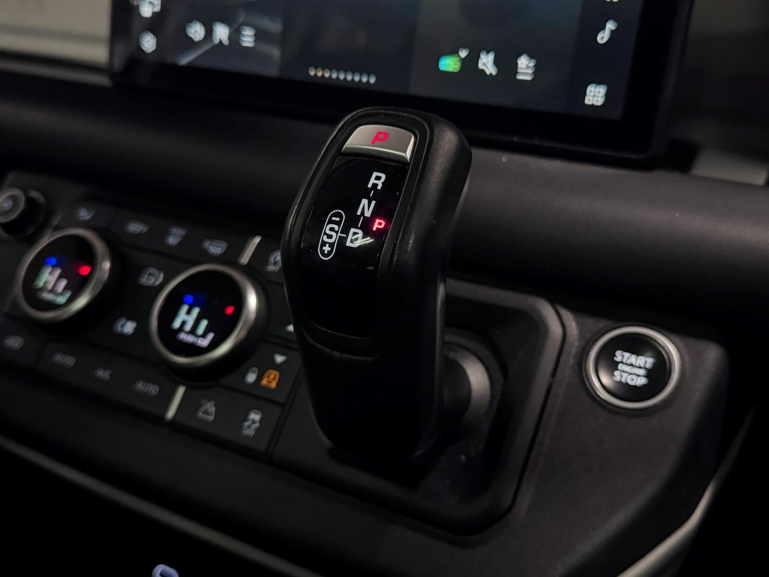 Used Land Rover Defender 110 for sale - 77029726: Photo 31