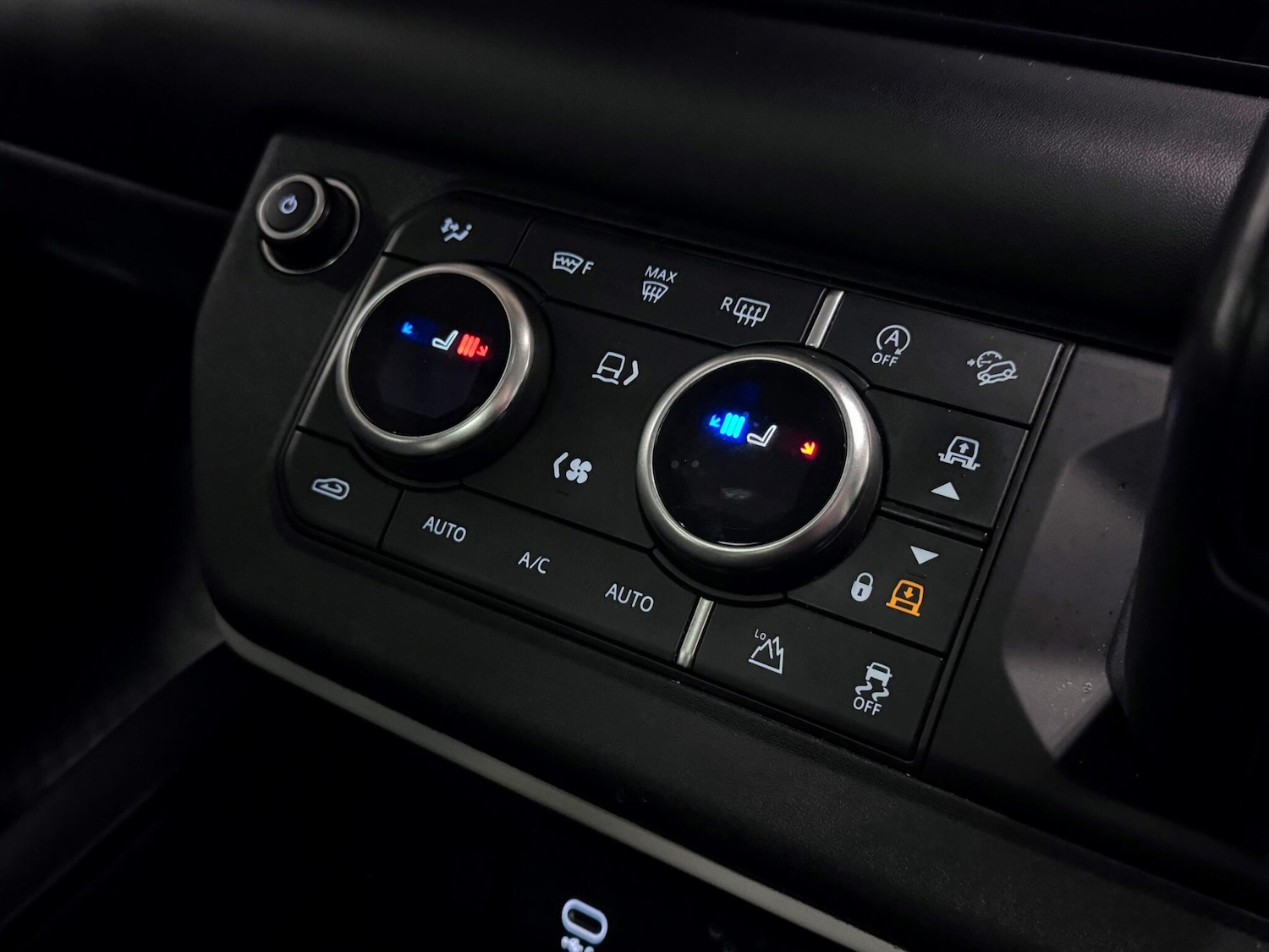 Used Land Rover Defender 110 for sale - 77029726: Photo 34