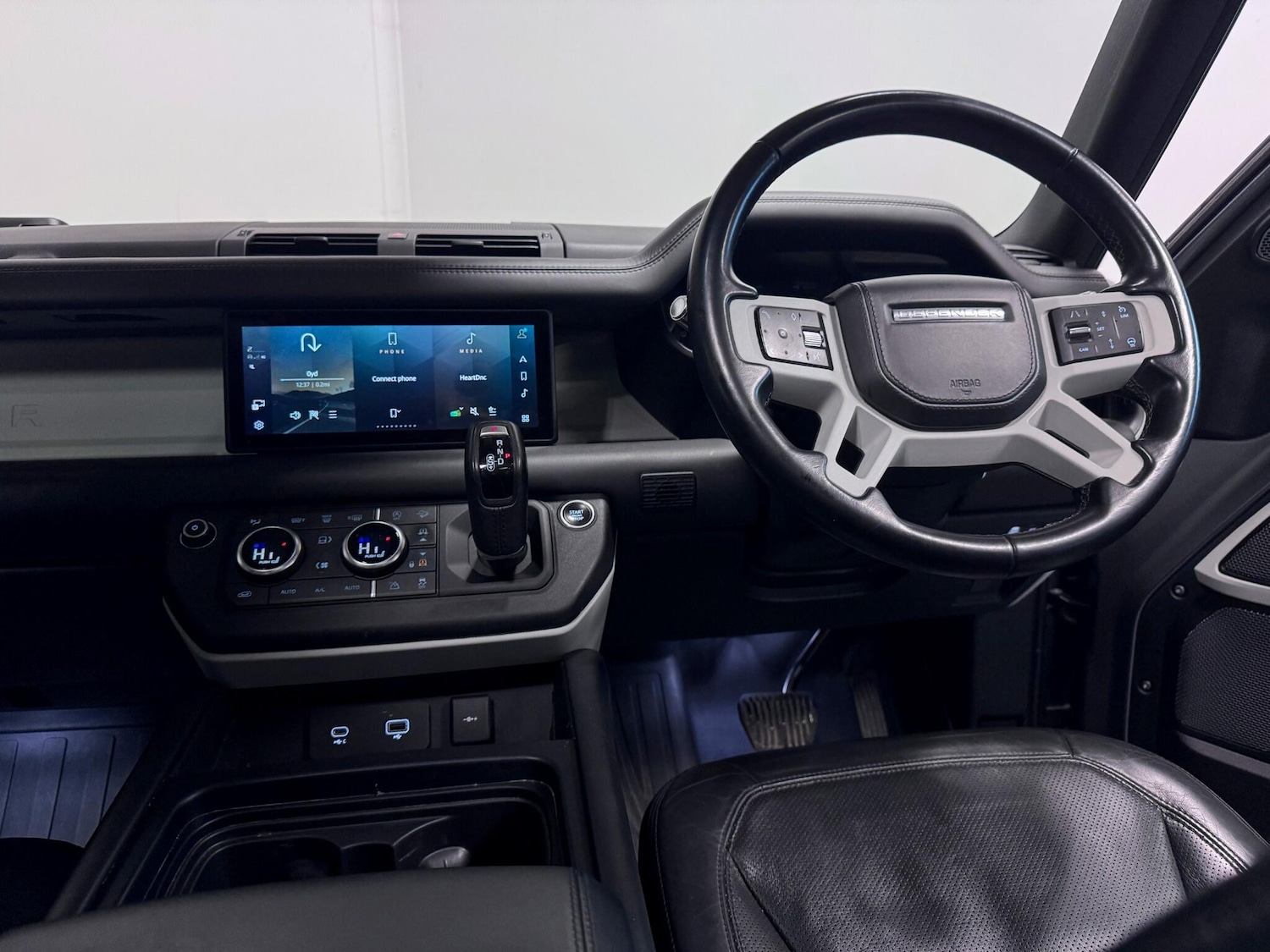 Used Land Rover Defender 110 for sale - 77029726: Photo 36