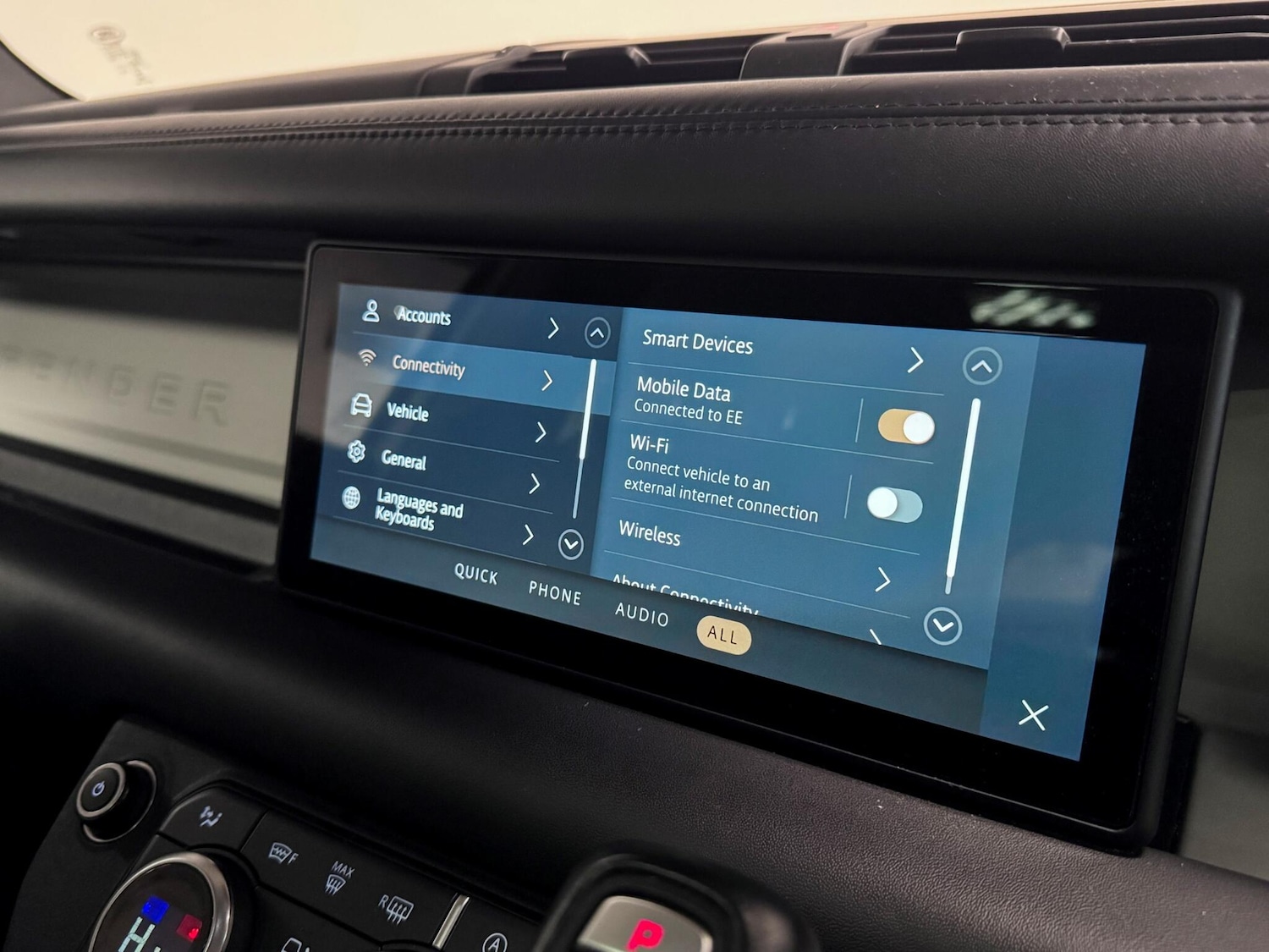 Used Land Rover Defender 110 for sale - 77029726: Photo 45