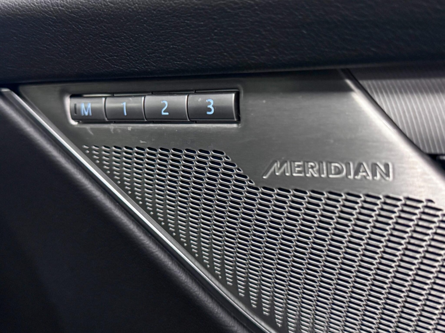 Used Jaguar F-Pace 2024 for sale - 76823489: Photo 16