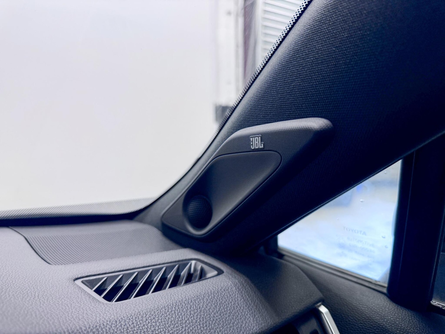 Used Toyota RAV4 2023 for sale - 76689664: Photo 23