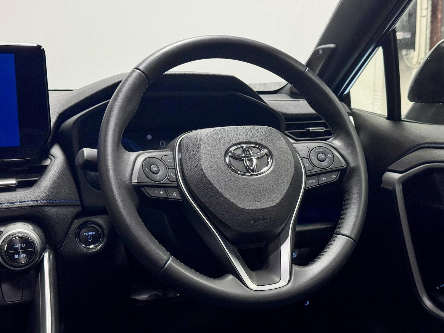 Used Toyota RAV4 2023 for sale - 76689664: Photo 36