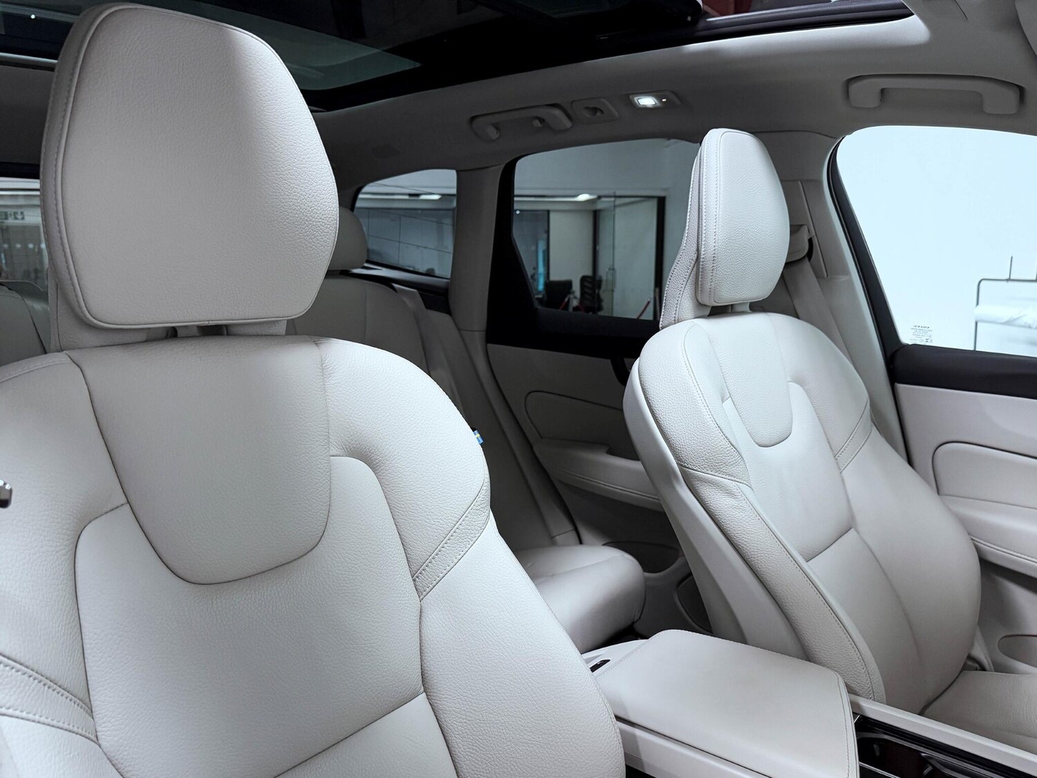 Used Volvo XC60 2024 for sale - 76072349: Photo 24