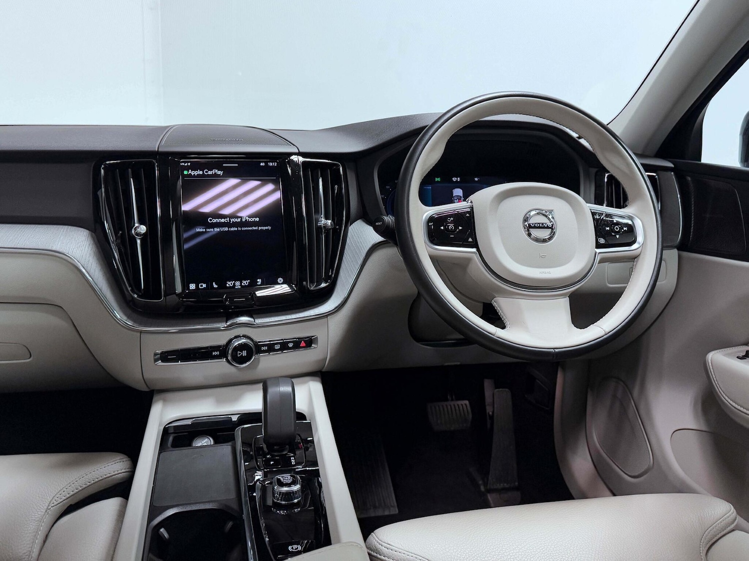 Used Volvo XC60 2024 for sale - 76072349: Photo 32