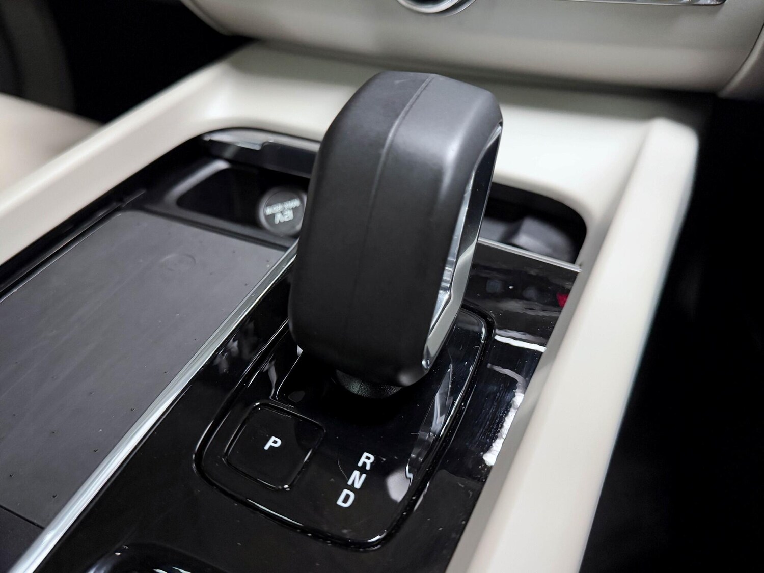 Used Volvo XC60 2024 for sale - 76072349: Photo 46