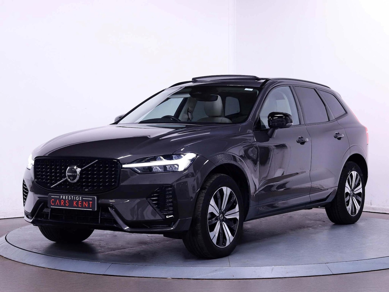 Used Volvo XC60 2024 for sale - 76072349: Photo 6