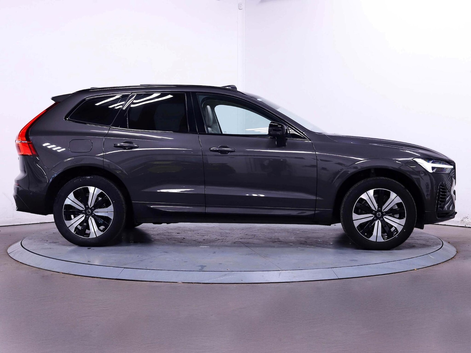 Used Volvo XC60 2024 for sale - 76072349: Photo 8