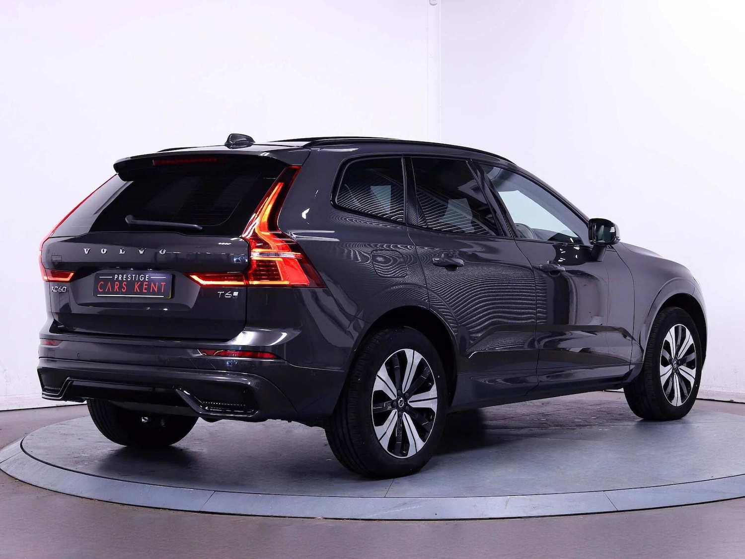 Used Volvo XC60 2024 for sale - 76072349: Photo 9