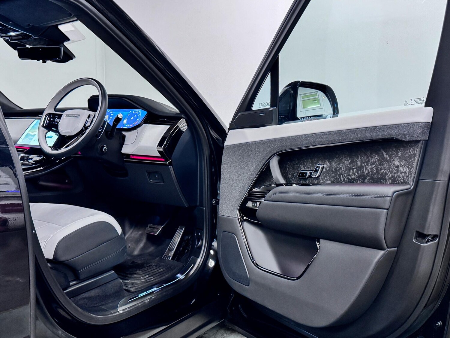 Used Land Rover Range Rover Sport 2023 for sale - 77376180: Photo 16