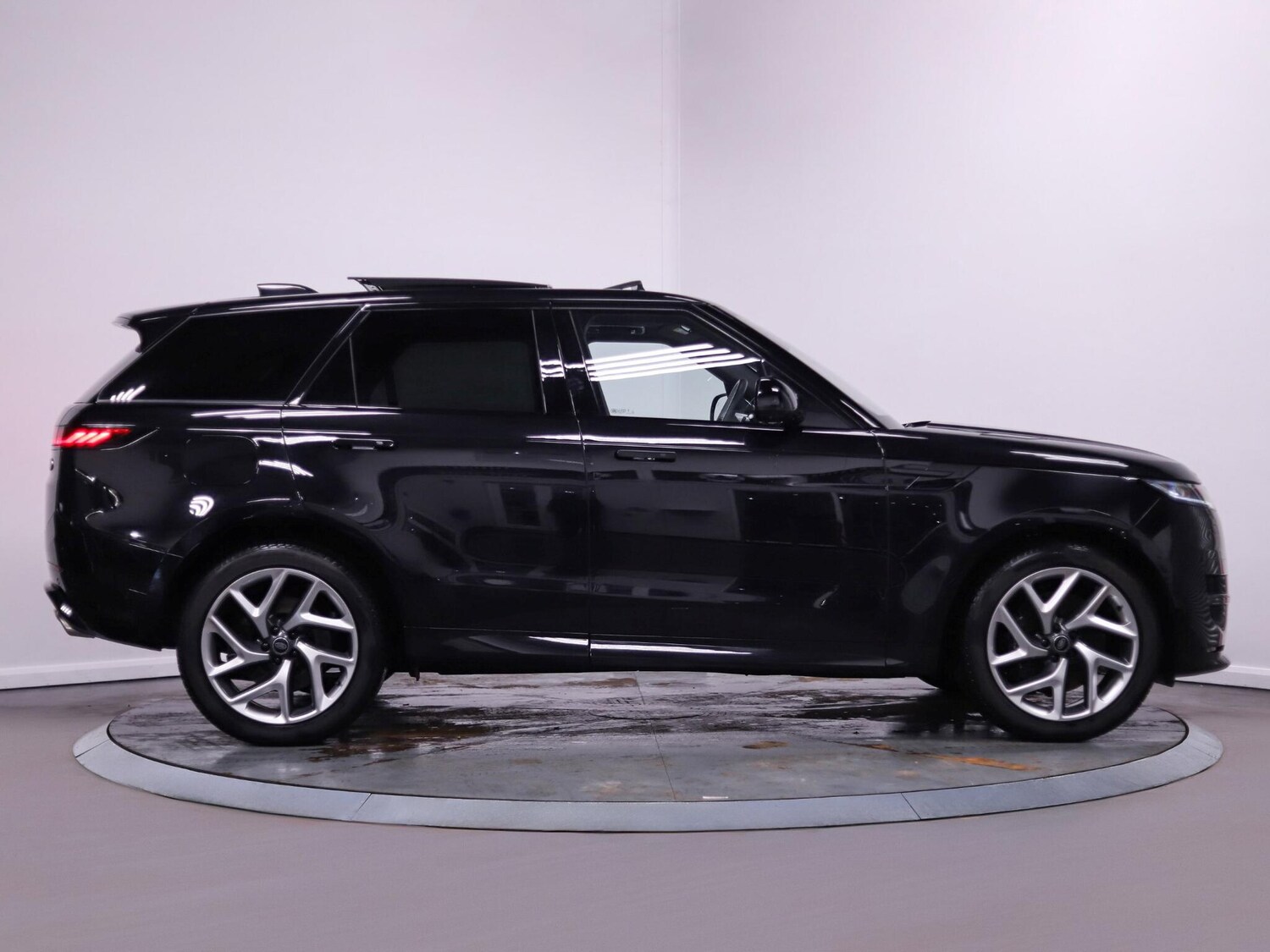 Used Land Rover Range Rover Sport 2023 for sale - 77376180: Photo 8