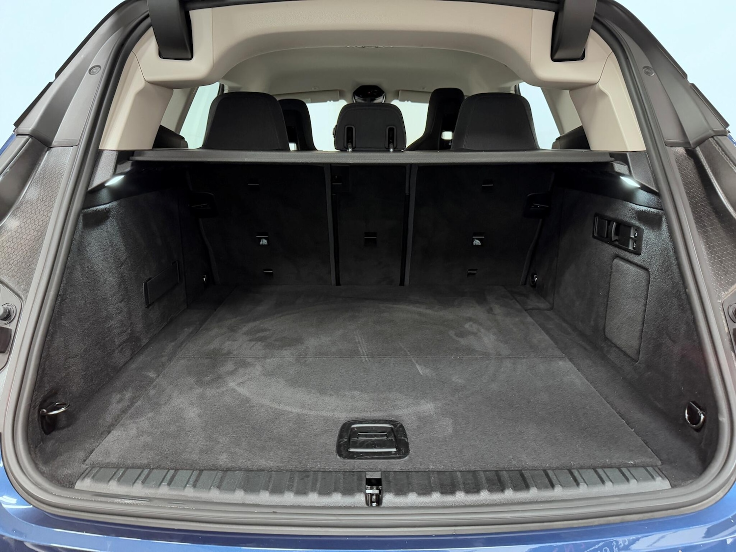 Used BMW iX 2024 for sale - 76121936: Photo 11