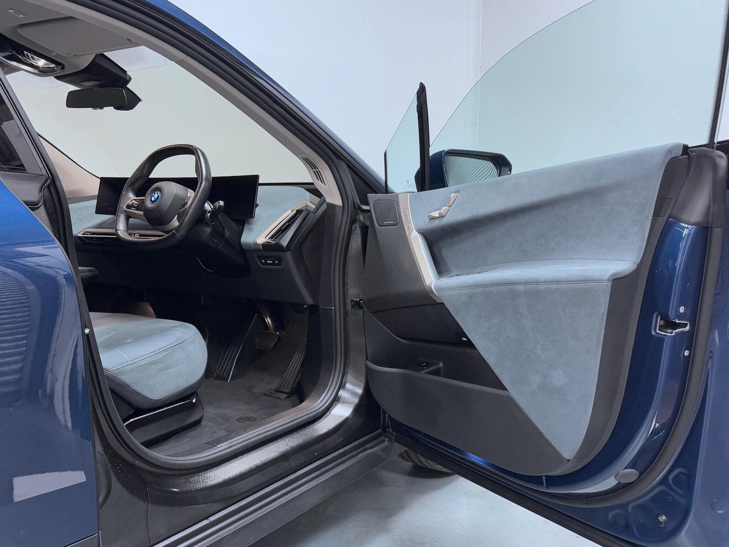 Used BMW iX 2024 for sale - 76121936: Photo 16