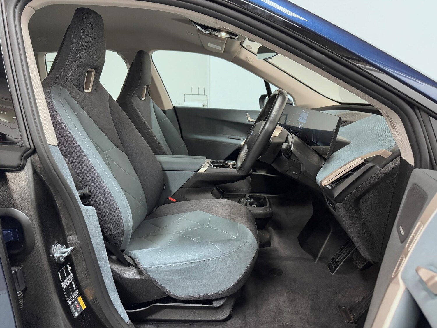 Used BMW iX 2024 for sale - 76121936: Photo 23