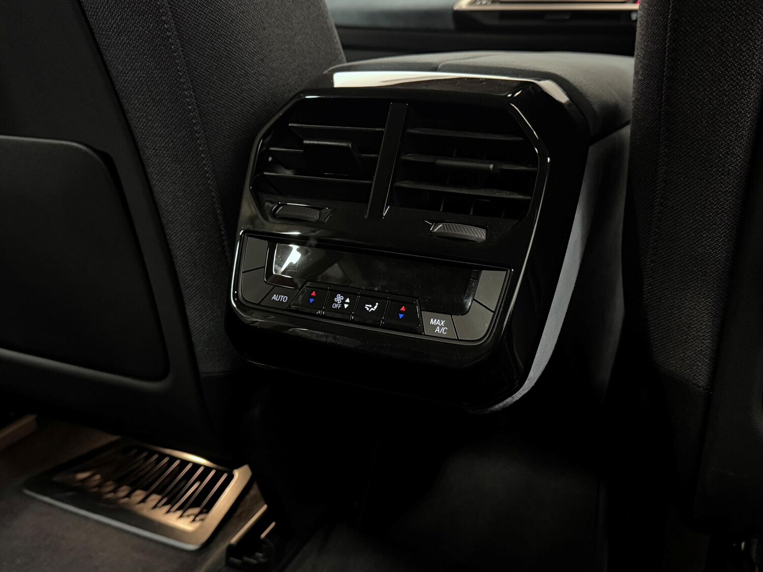 Used BMW iX 2024 for sale - 76121936: Photo 28