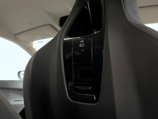 Used BMW iX 2024 for sale - 76121936: Photo 29