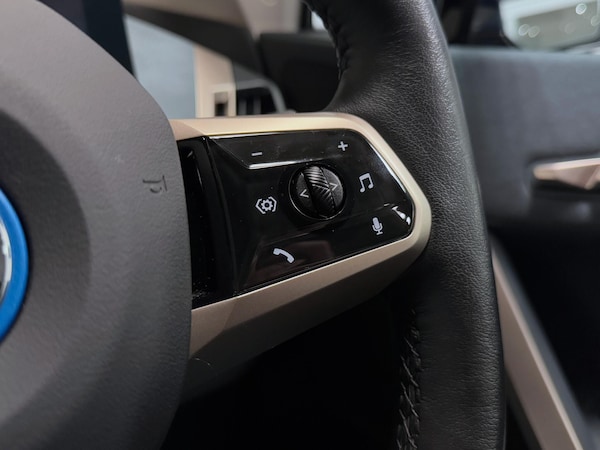 Used BMW iX 2024 for sale - 76121936: Photo 44