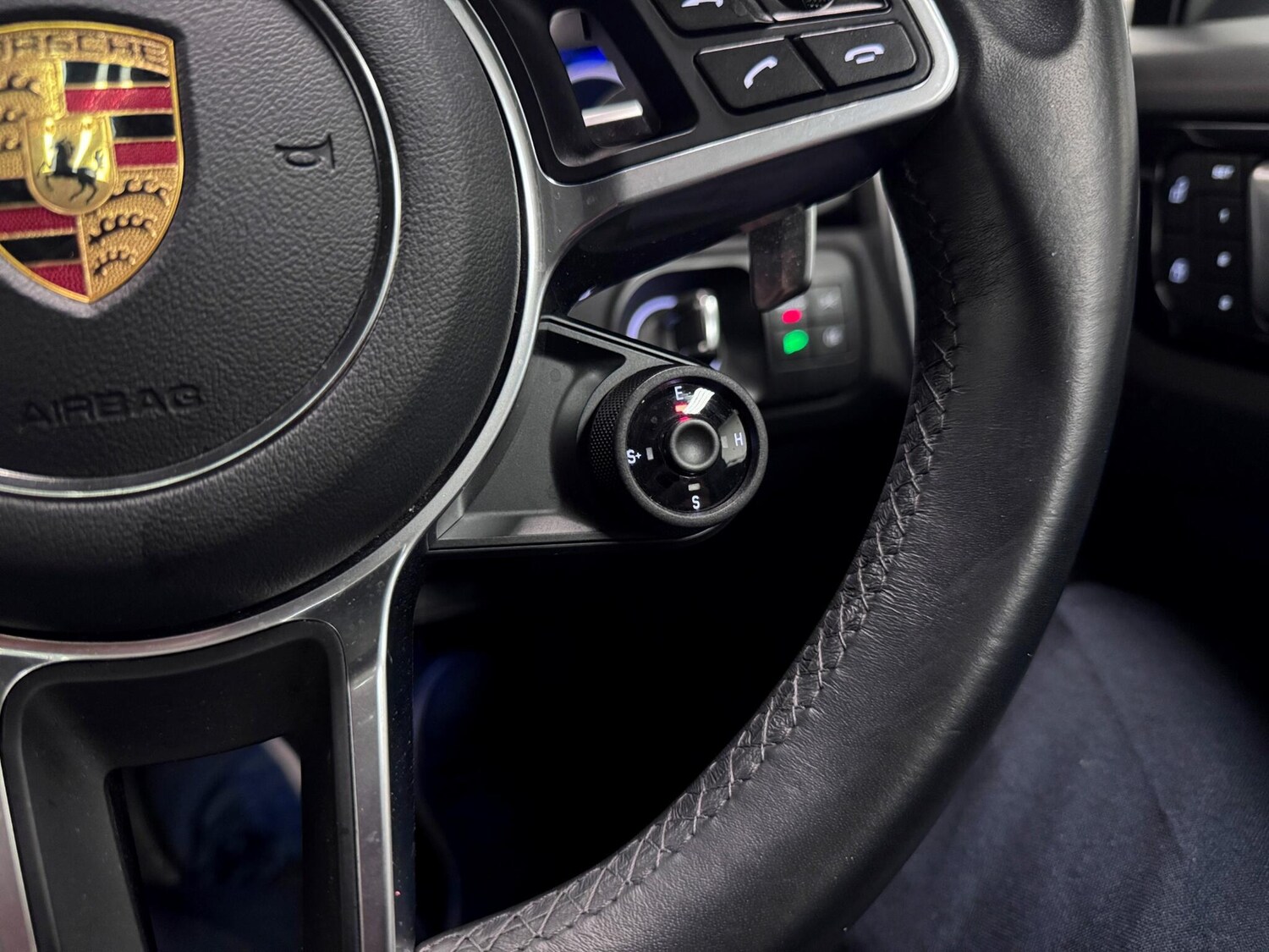 Used Porsche Cayenne 2023 for sale - 76371259: Photo 48