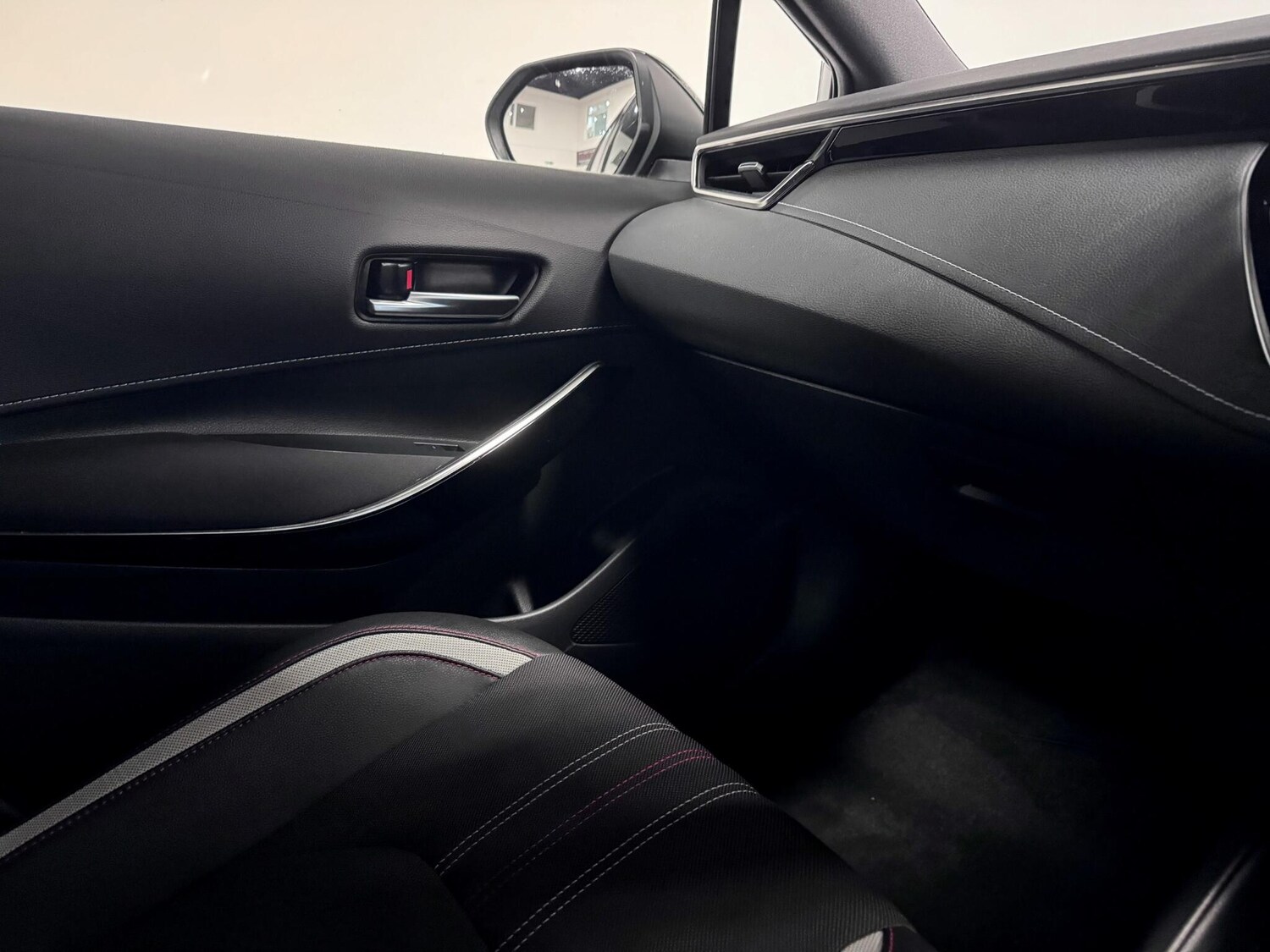 Used Toyota Corolla for sale - 76964713: Photo 24