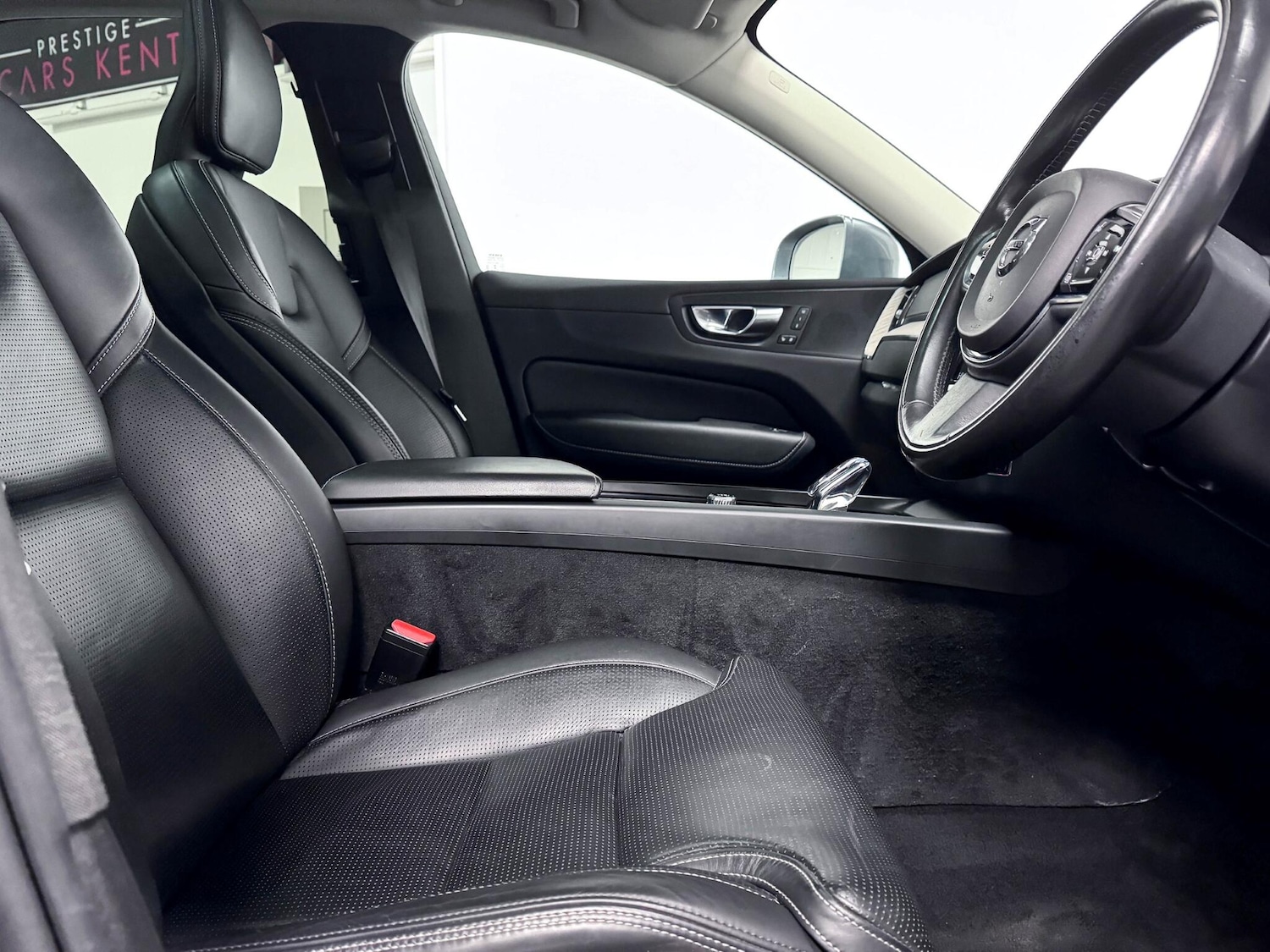 Used Volvo XC60 2021 for sale - 77016598: Photo 16