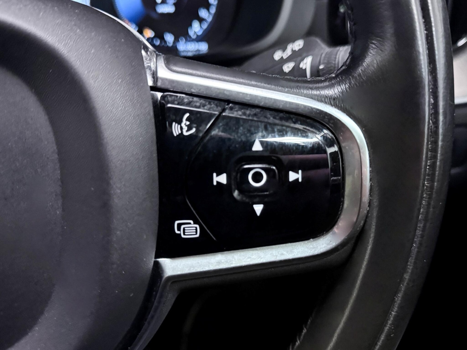 Used Volvo XC60 2021 for sale - 77016598: Photo 31