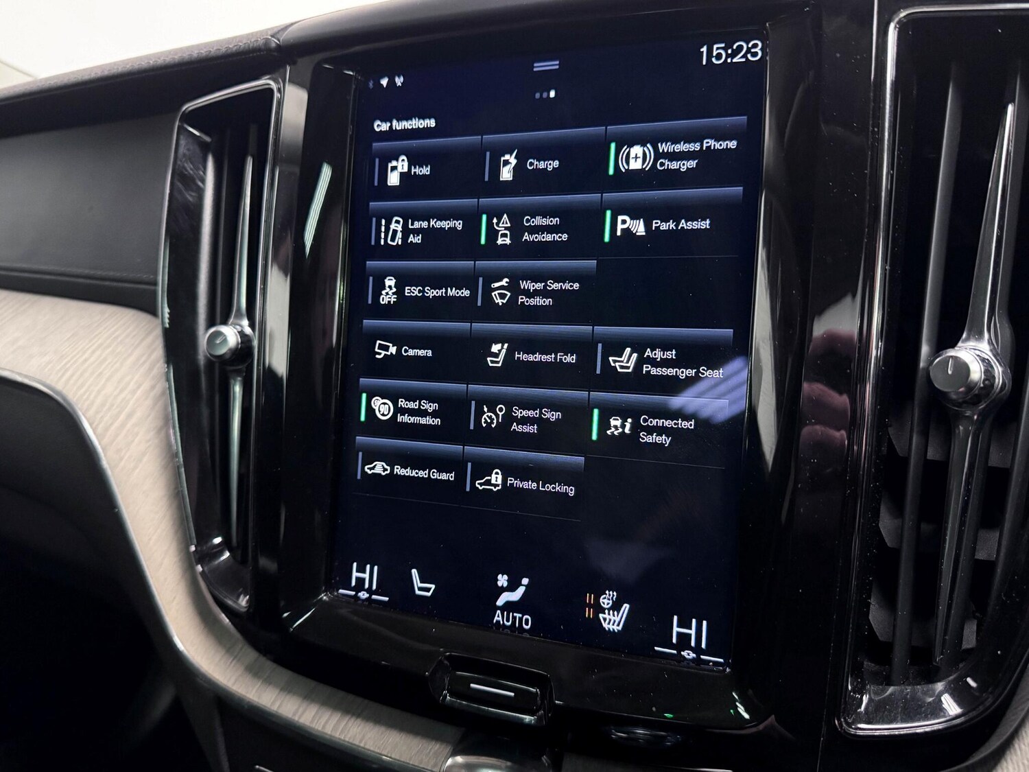 Used Volvo XC60 2021 for sale - 77016598: Photo 37