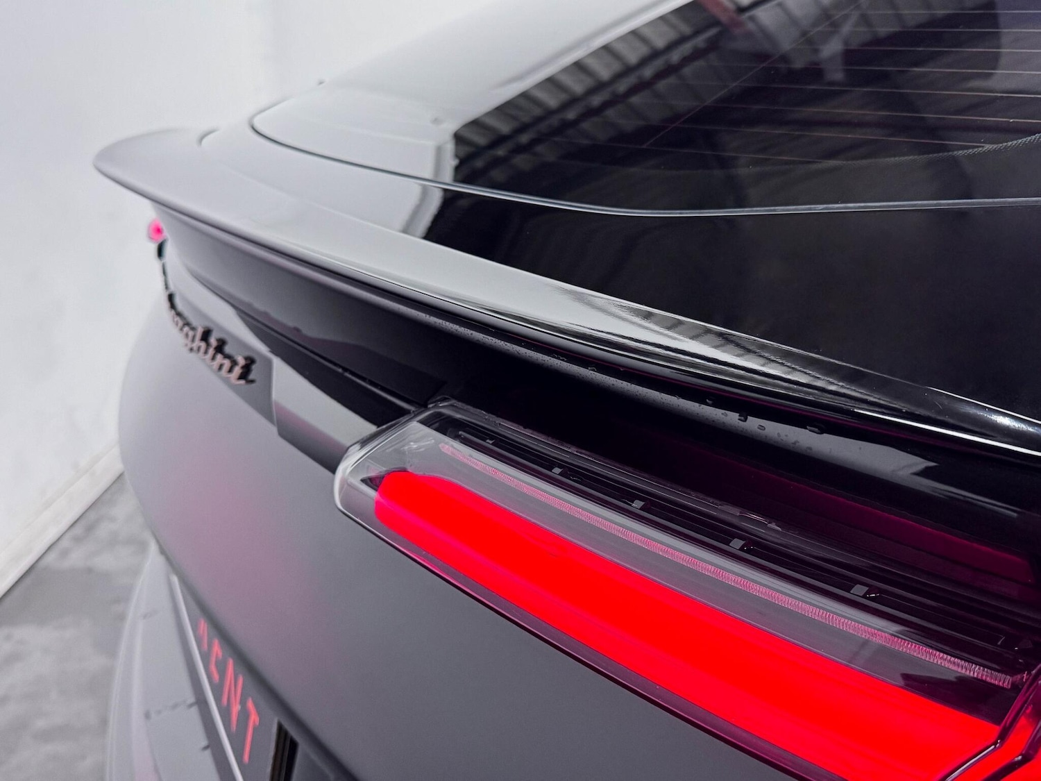 Used Lamborghini Urus 2019 for sale - 76991251: Photo 12