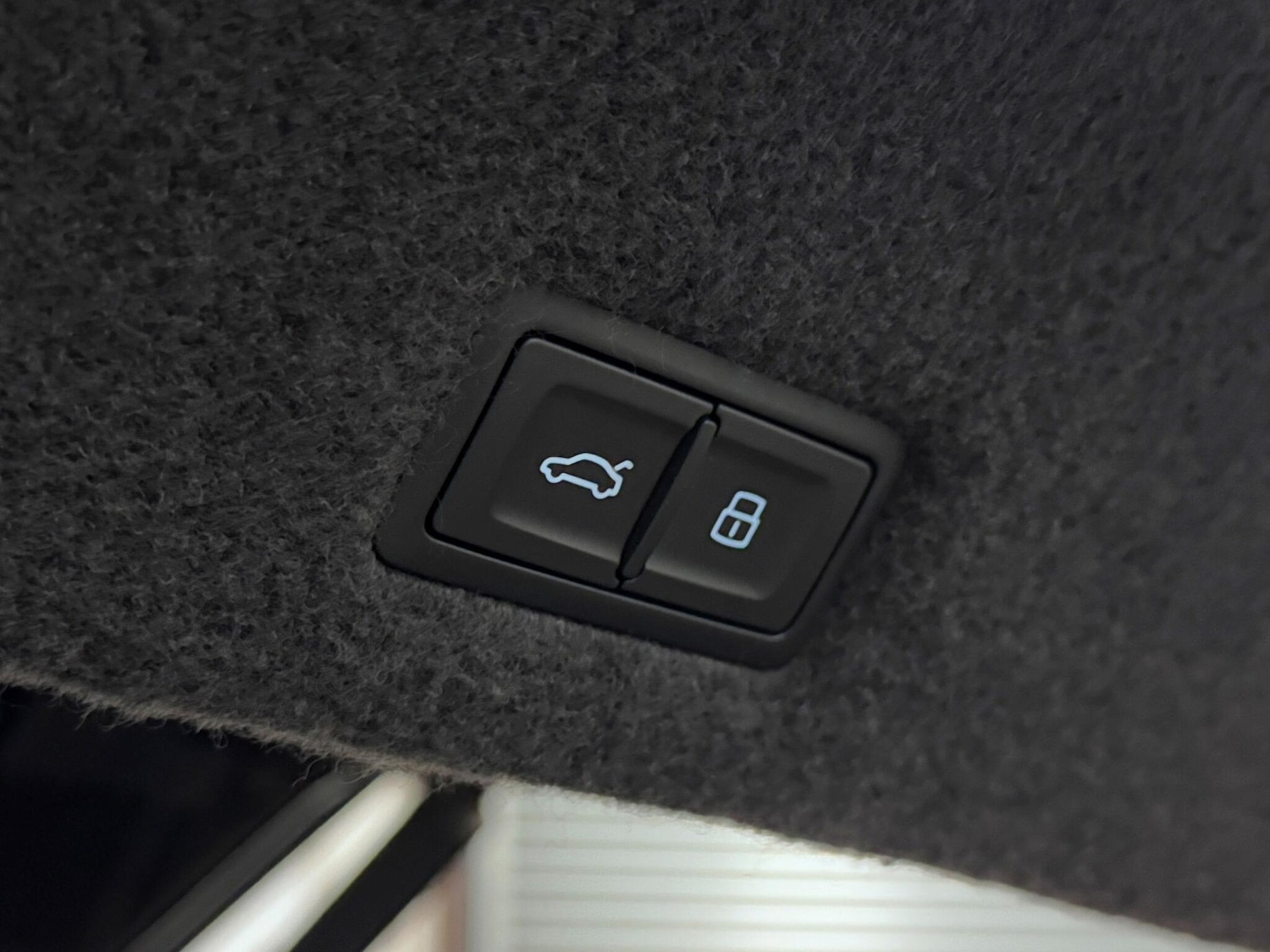 Used Lamborghini Urus 2019 for sale - 76991251: Photo 18