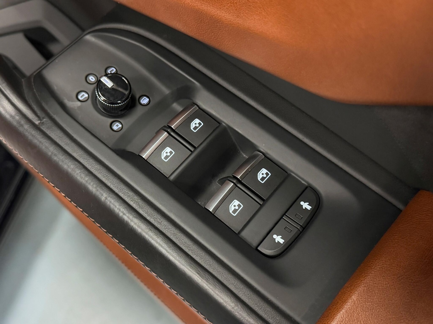 Used Lamborghini Urus 2019 for sale - 76991251: Photo 21