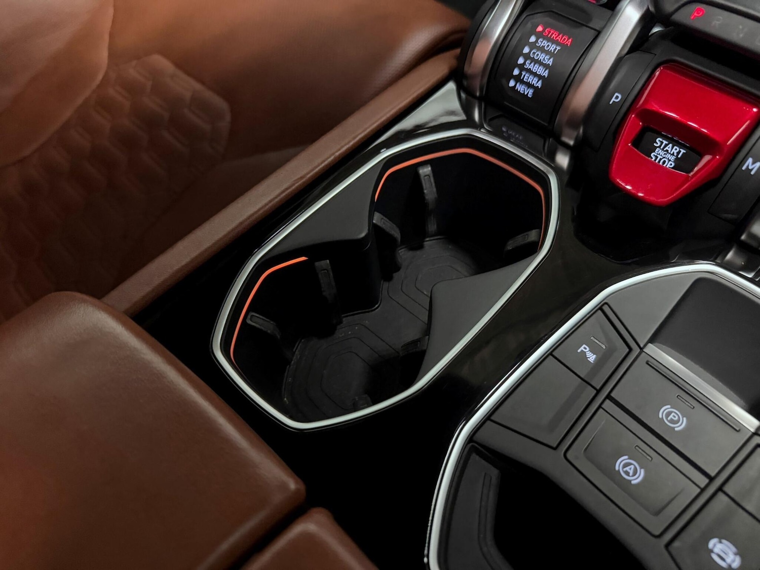 Used Lamborghini Urus 2019 for sale - 76991251: Photo 39