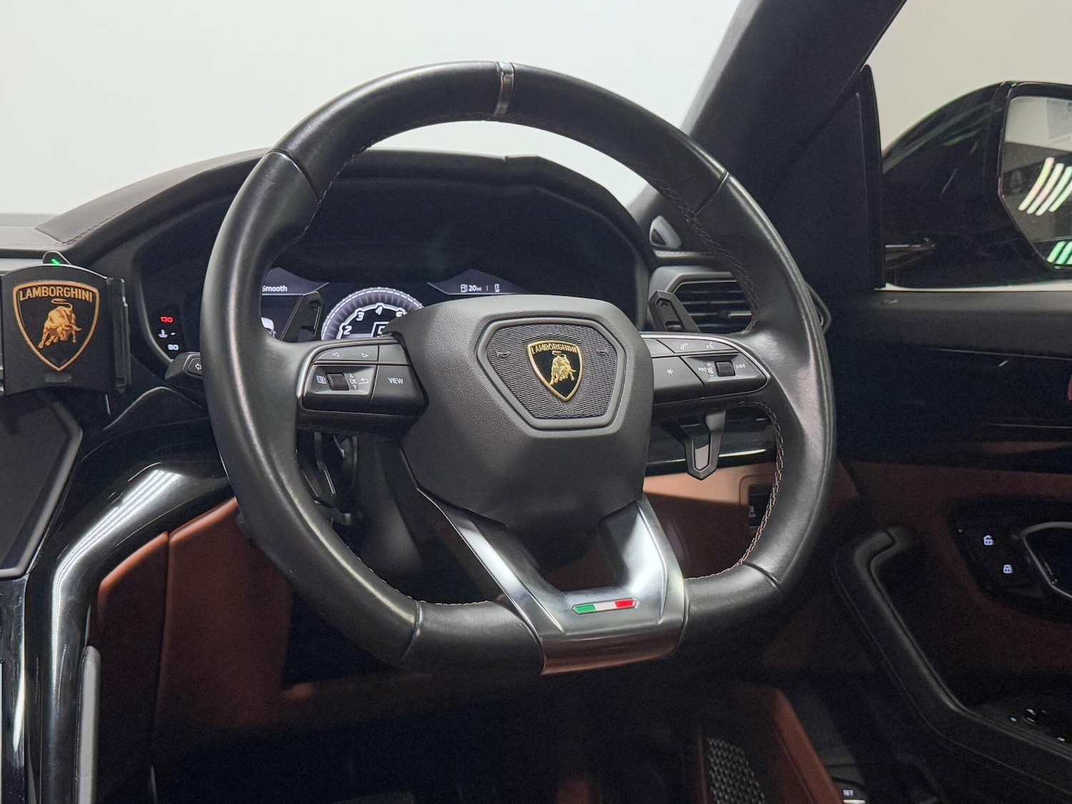 Used Lamborghini Urus 2019 for sale - 76991251: Photo 45