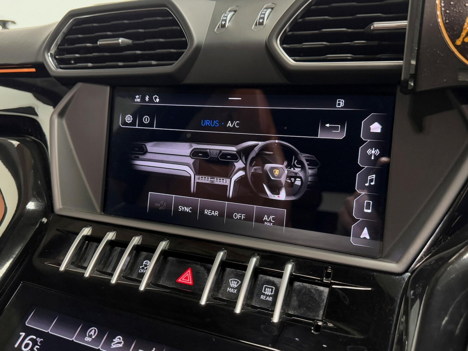 Used Lamborghini Urus 2019 for sale - 76991251: Photo 65