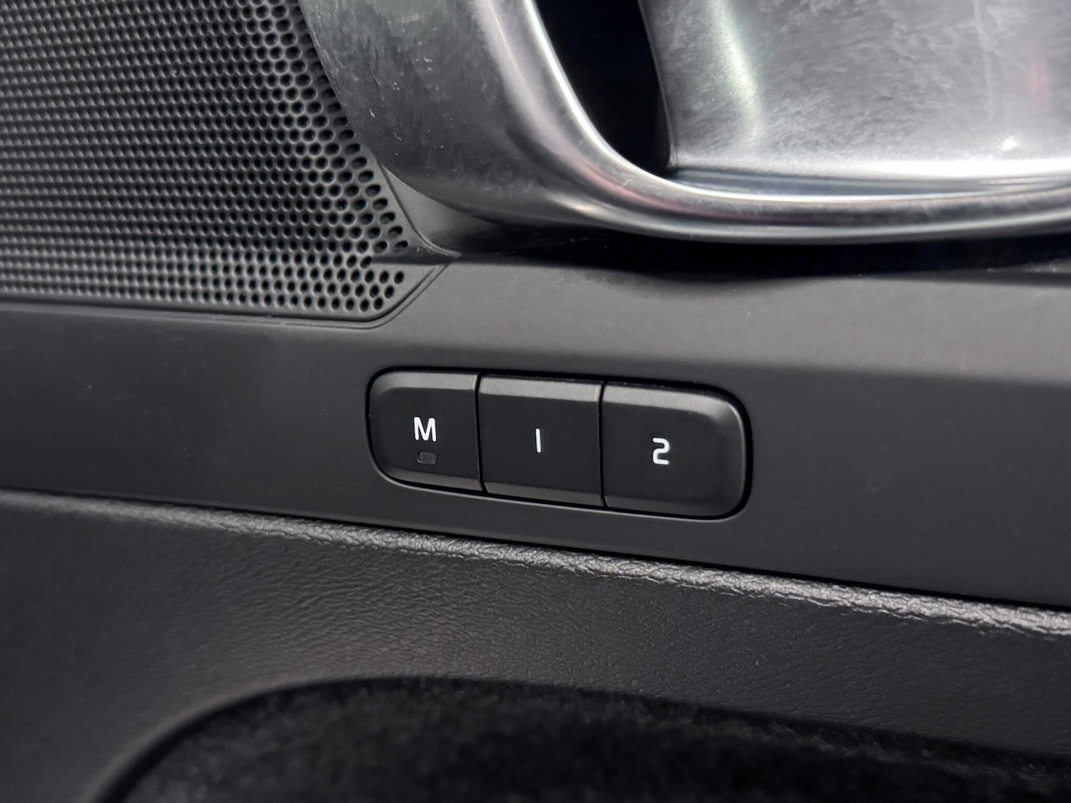 Used Volvo XC40 2023 for sale - 76952338: Photo 18