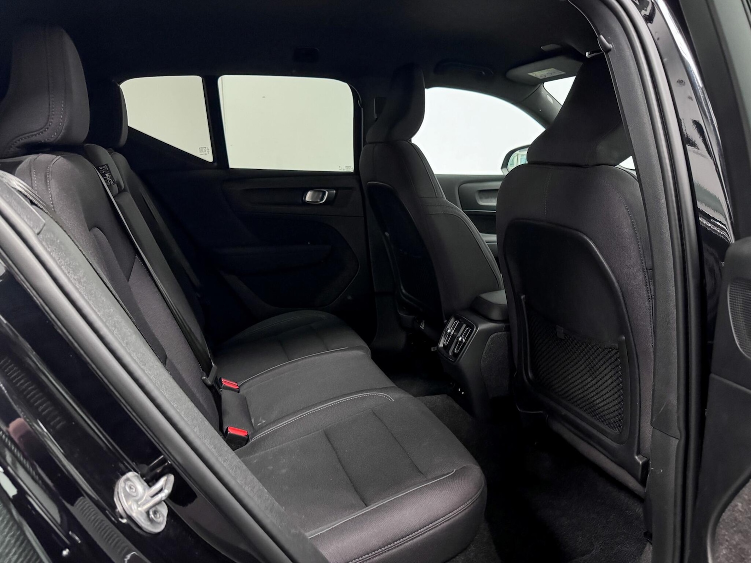 Used Volvo XC40 2023 for sale - 76952338: Photo 26