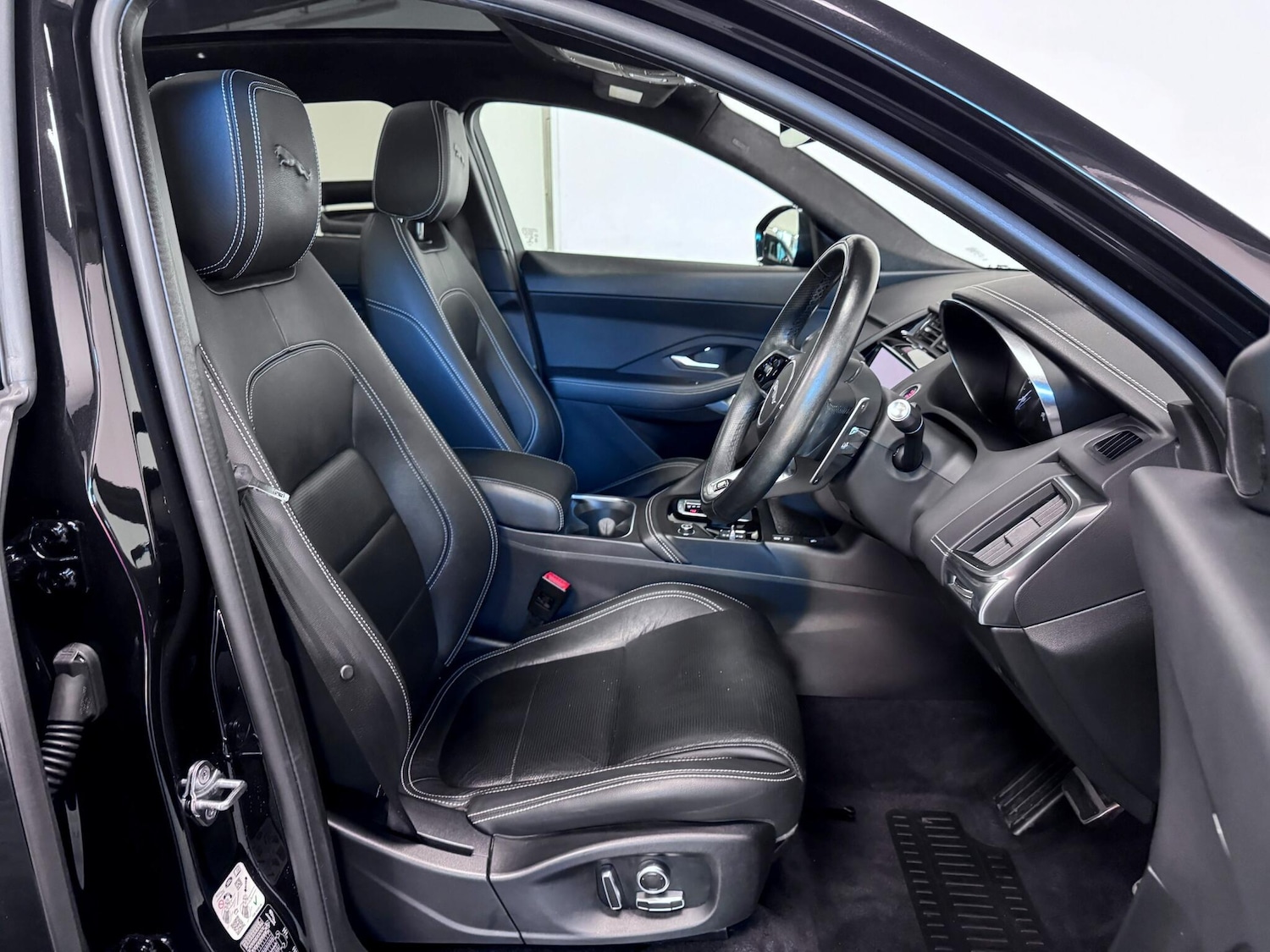 Used Jaguar E-Pace 2021 for sale - 77040028: Photo 19